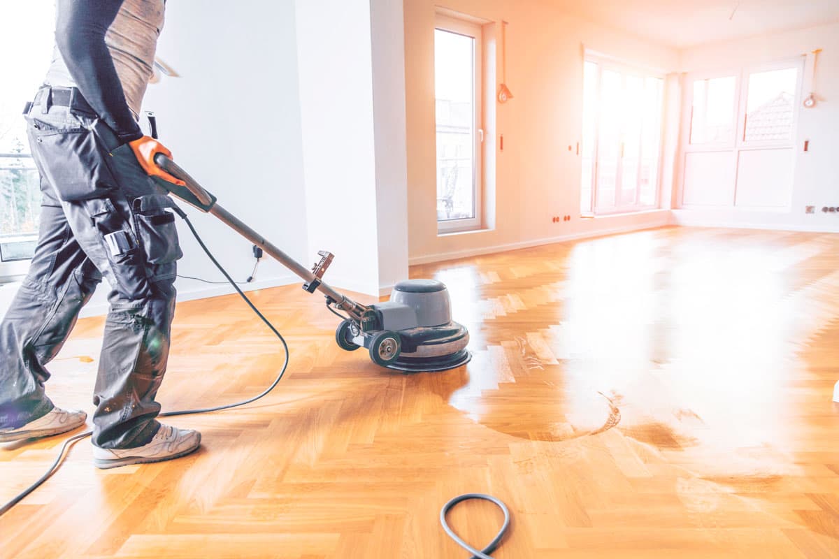 Colocación, pulido y barnizado de parquet y tarima